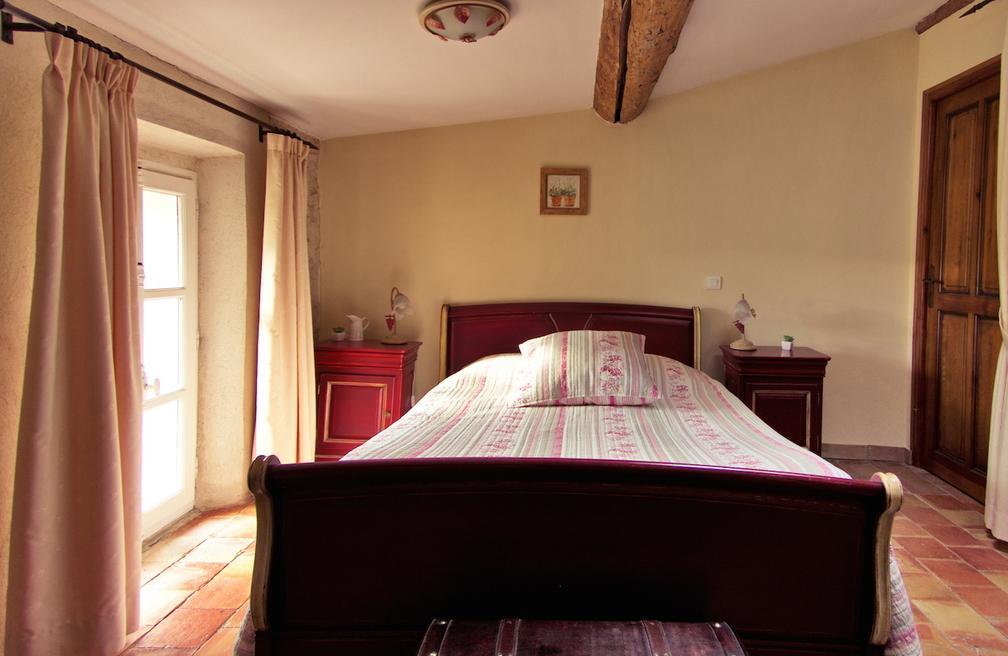 L'Abri Du Poete Bed & Breakfast Besse-sur-Issole Стая снимка