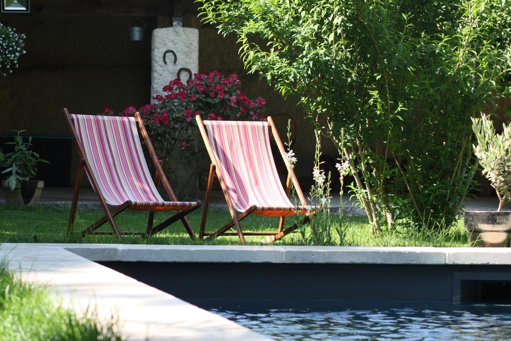 L'Abri Du Poete Bed & Breakfast Besse-sur-Issole Екстериор снимка